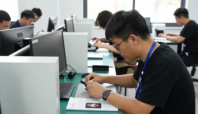 上海紫祝科技有限公司满足不同厂房车间下的定制开发服务需求